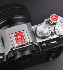 Metal Camera Hot Shoe Cover Suitable for Fujifilm XT2 XT3 XT10 XT20 XT50 X100V X100VI XT30II XT30III Shutter Threaded Button Set